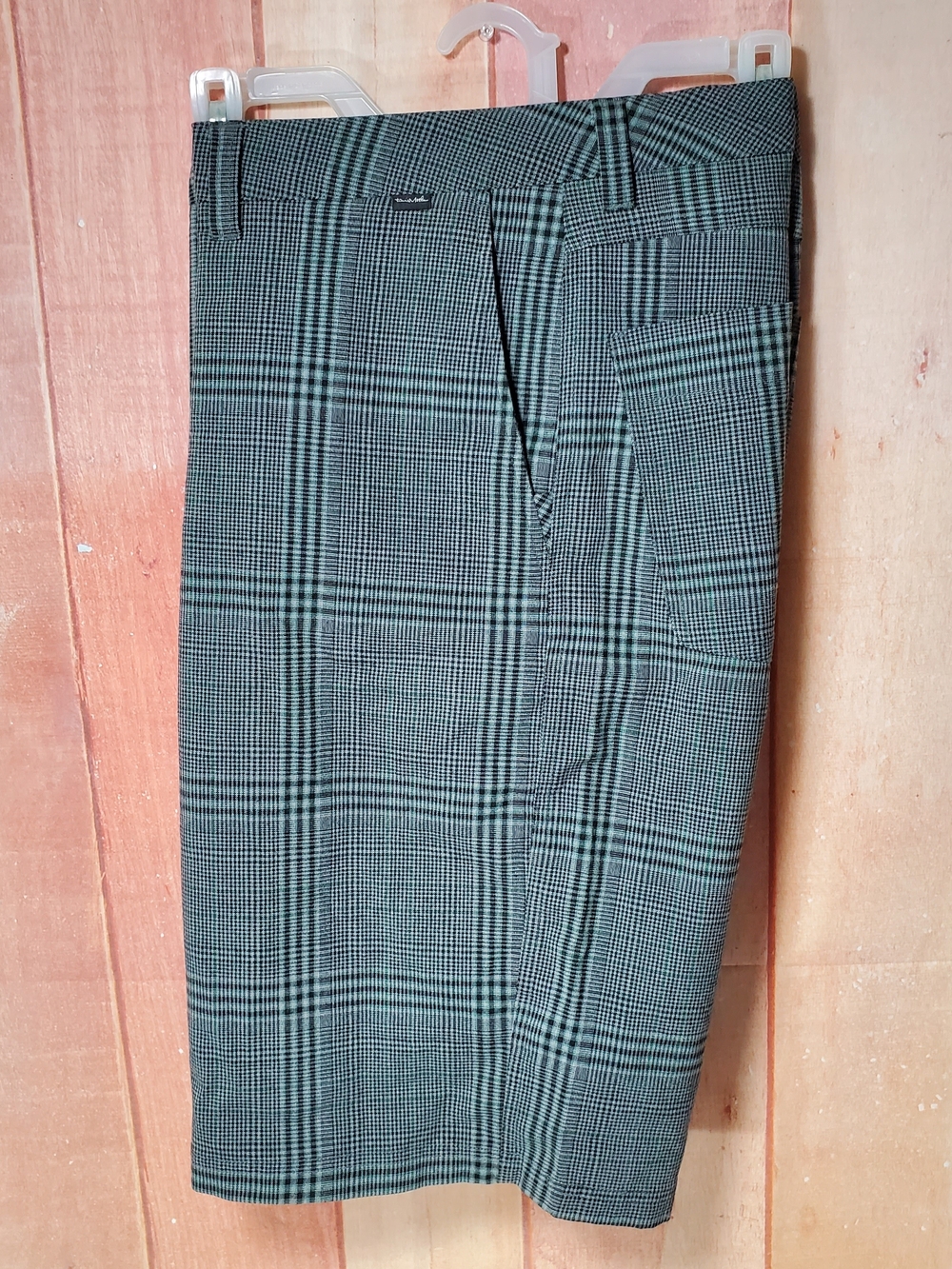 Travis Mathew Golf Shorts Mens Size 38 Green Gray Plaid Stretch Preppy Outdoors